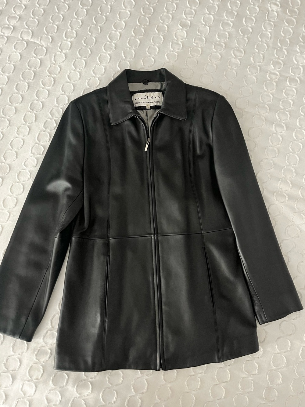 Mitsu black Leather Zip-Front Women's Jacket
